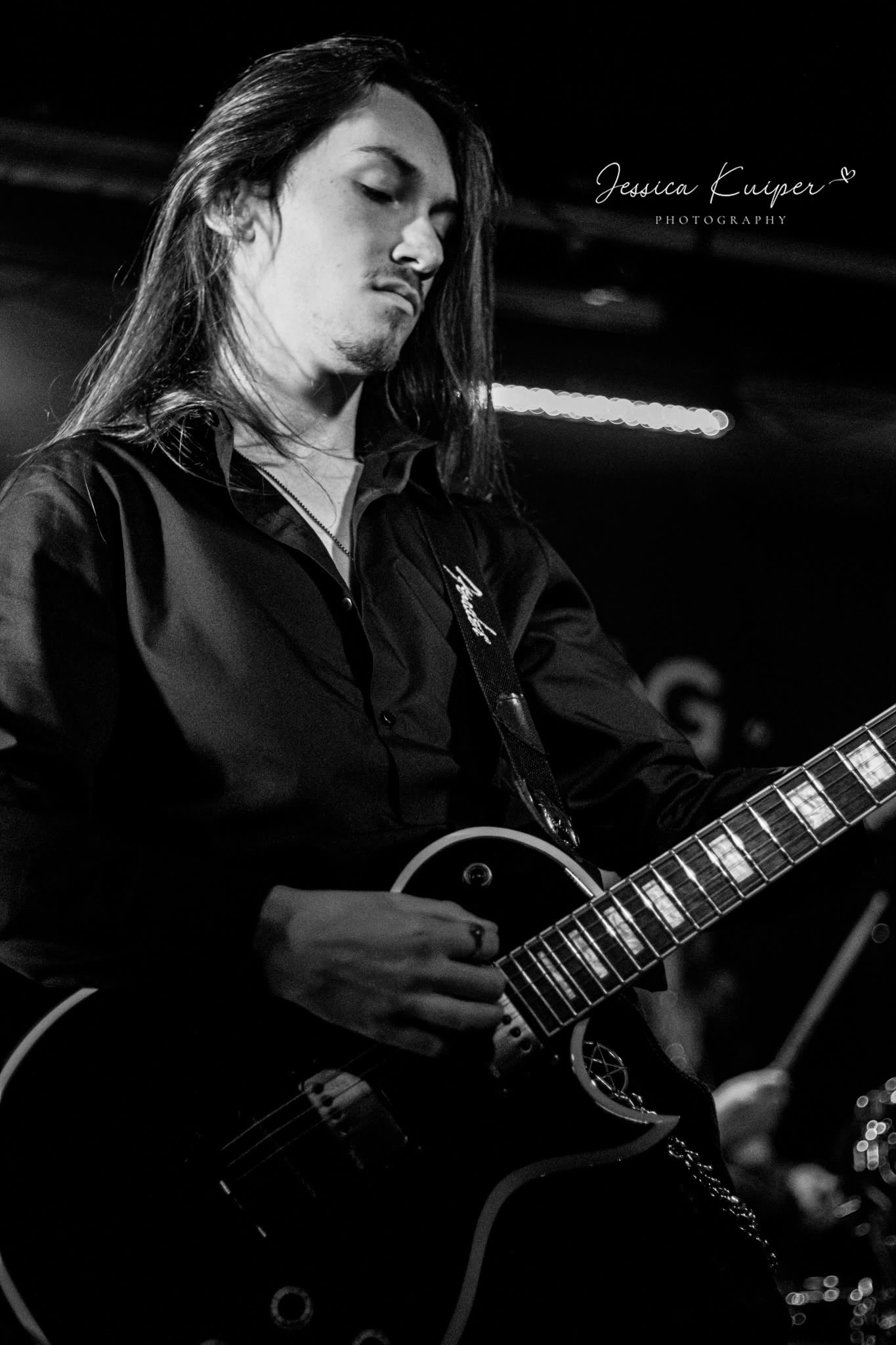 Guitarist live